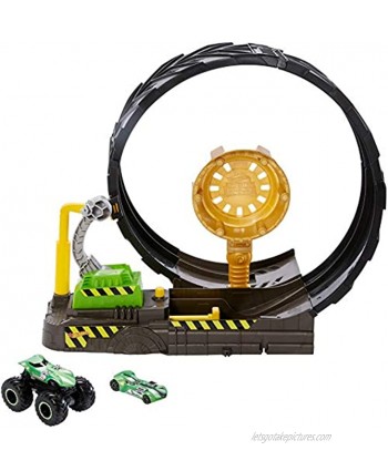 Hot Wheels Monster Truck Epic Loop Challenge Play Set with Truck and car